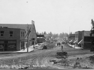 Bond and Greenwood in 1915