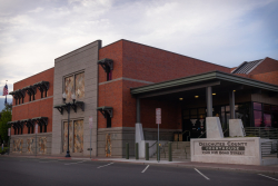 Picture of Deschutes County Courthouse