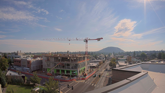 County Courthouse Expansion Project tower crane in Bend